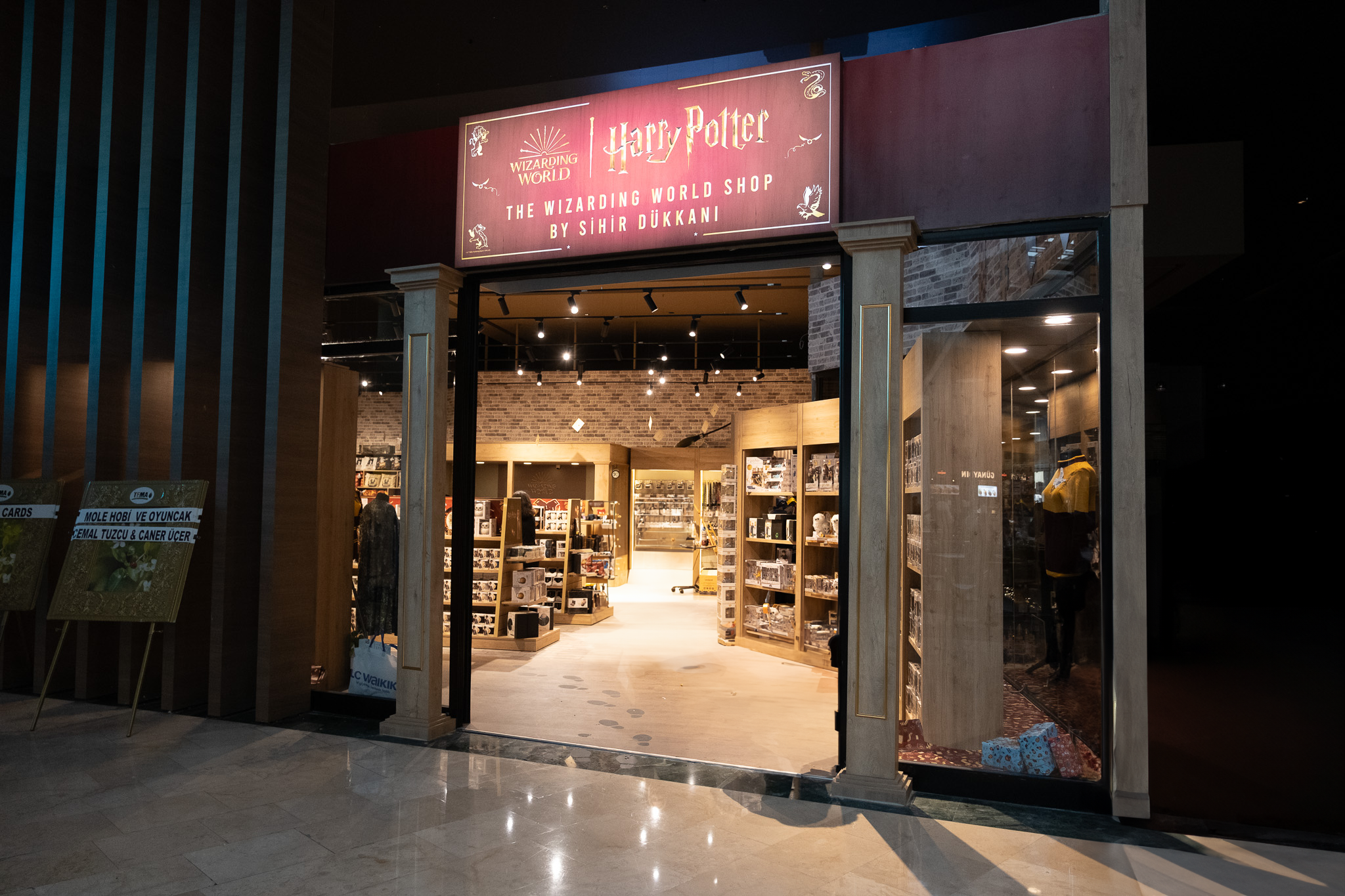 DÜNYA'DAKİ 4. HARRY POTTER MAĞAZASI MALL OF İSTANBUL’DA AÇILDI